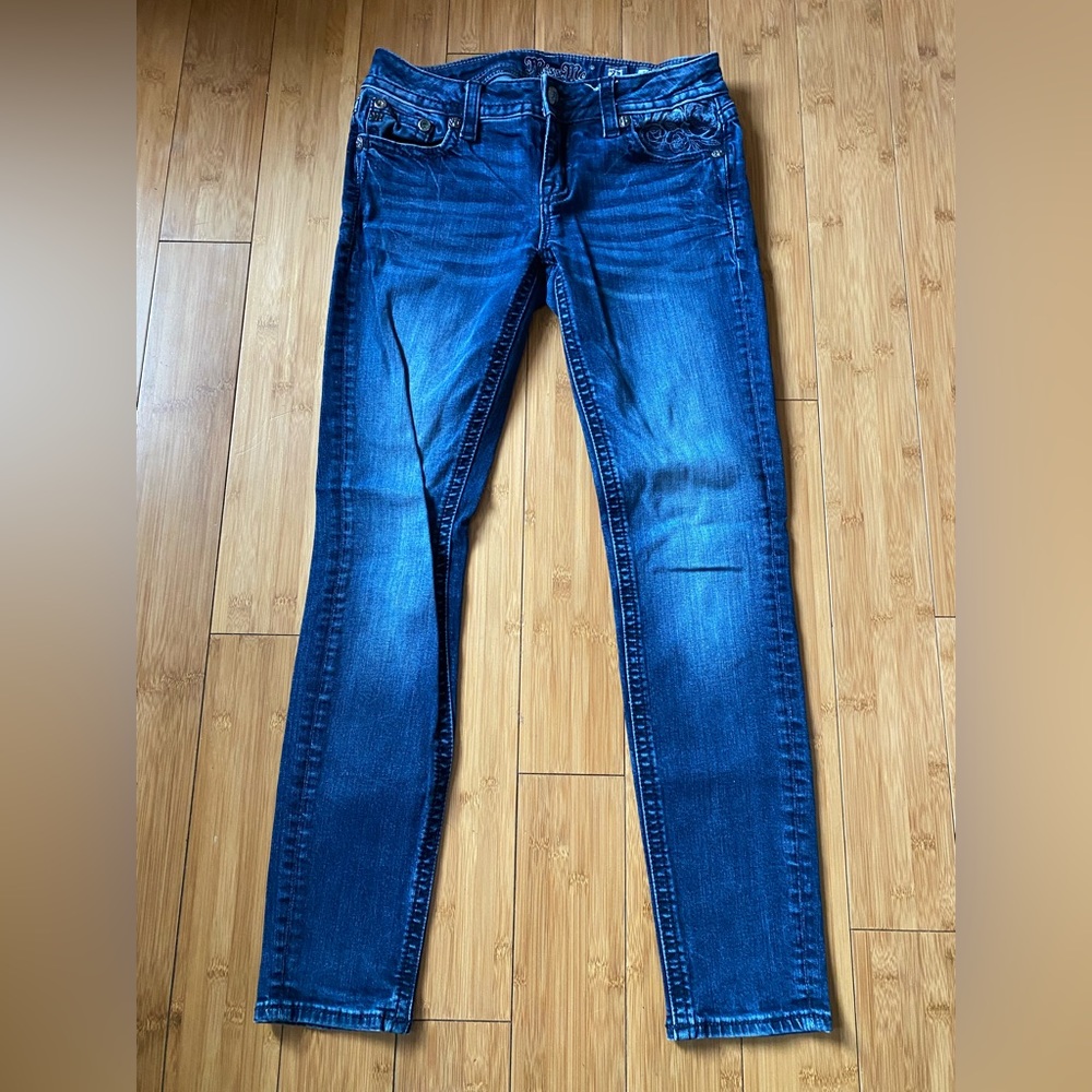 Miss Me cuffed skinny jeans